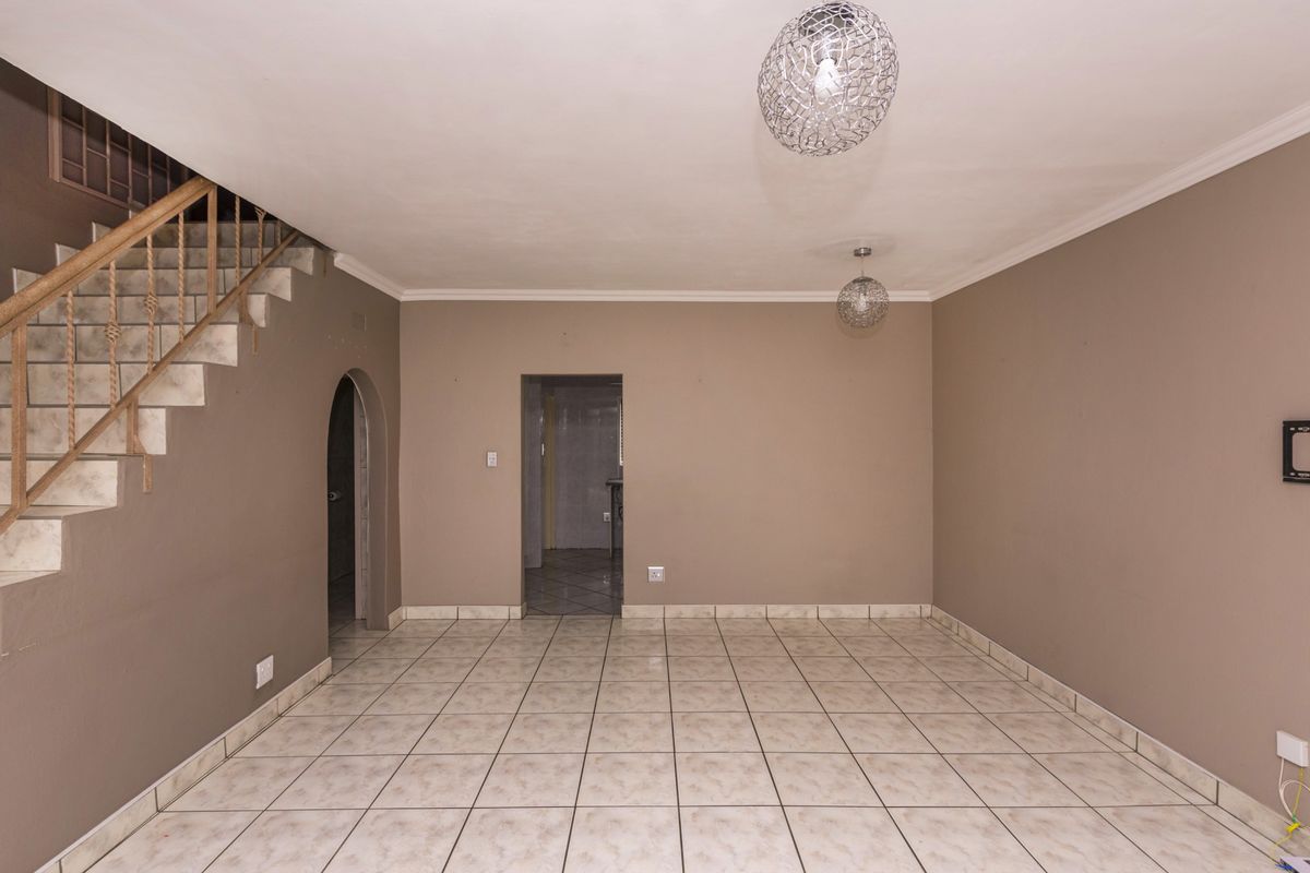 2 bedroom duplex in Primrose hill!!! - Photo 2