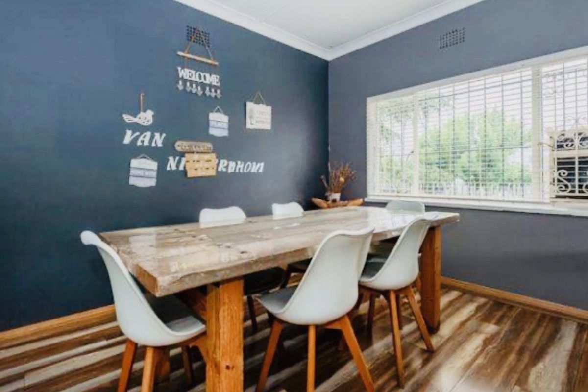 Lovely Family Home in Marlands - Photo 5