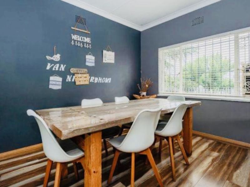 Lovely Family Home in Marlands - Photo 5