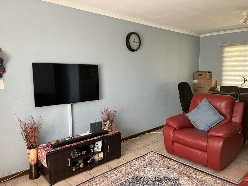 Charming First-Floor Apartment in Jacaranda Lane, Boskruin - Photo 1