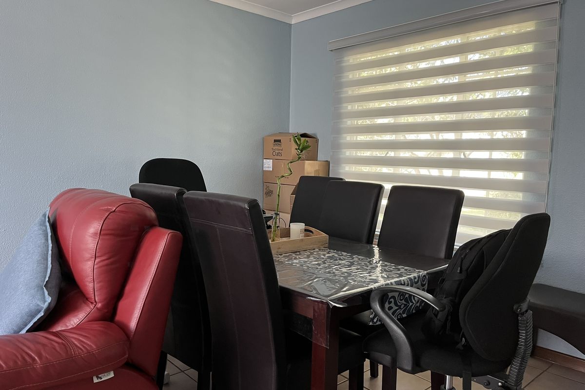 Charming First-Floor Apartment in Jacaranda Lane, Boskruin - Photo 3
