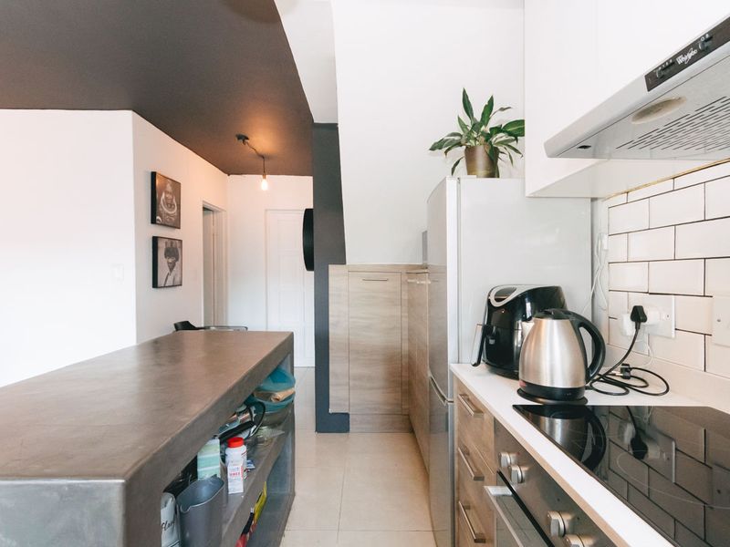 1 Bedroom Apartment in Strathavon - Photo 4