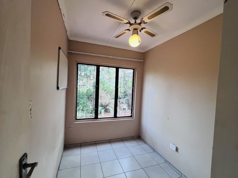 Three bedroom family home to rent - Photo 10