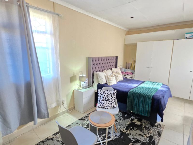 Spacious 3 Bed Family Home in Eastleigh on 1000sqm Stand – Room to Grow! - Photo 10