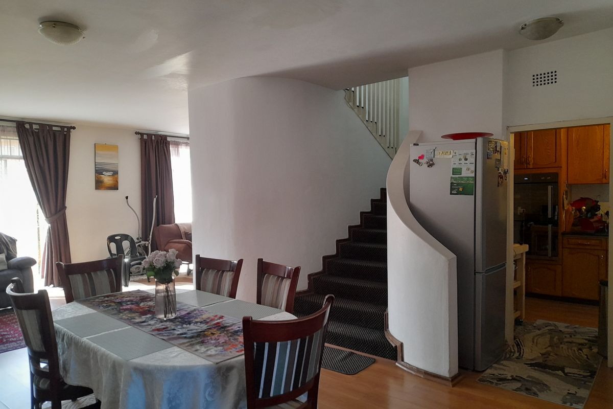 3 Bedroom Duplex Cluster for sale in Ridgeway - Photo 3