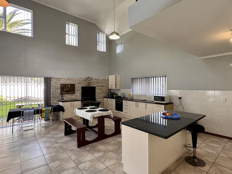 3 bedroom house for rent in Kommetjie - Photo 2