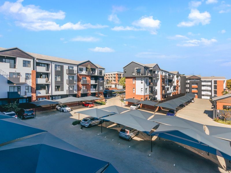 Modern 1-Bedroom Apartment in the Heart of Bryanston