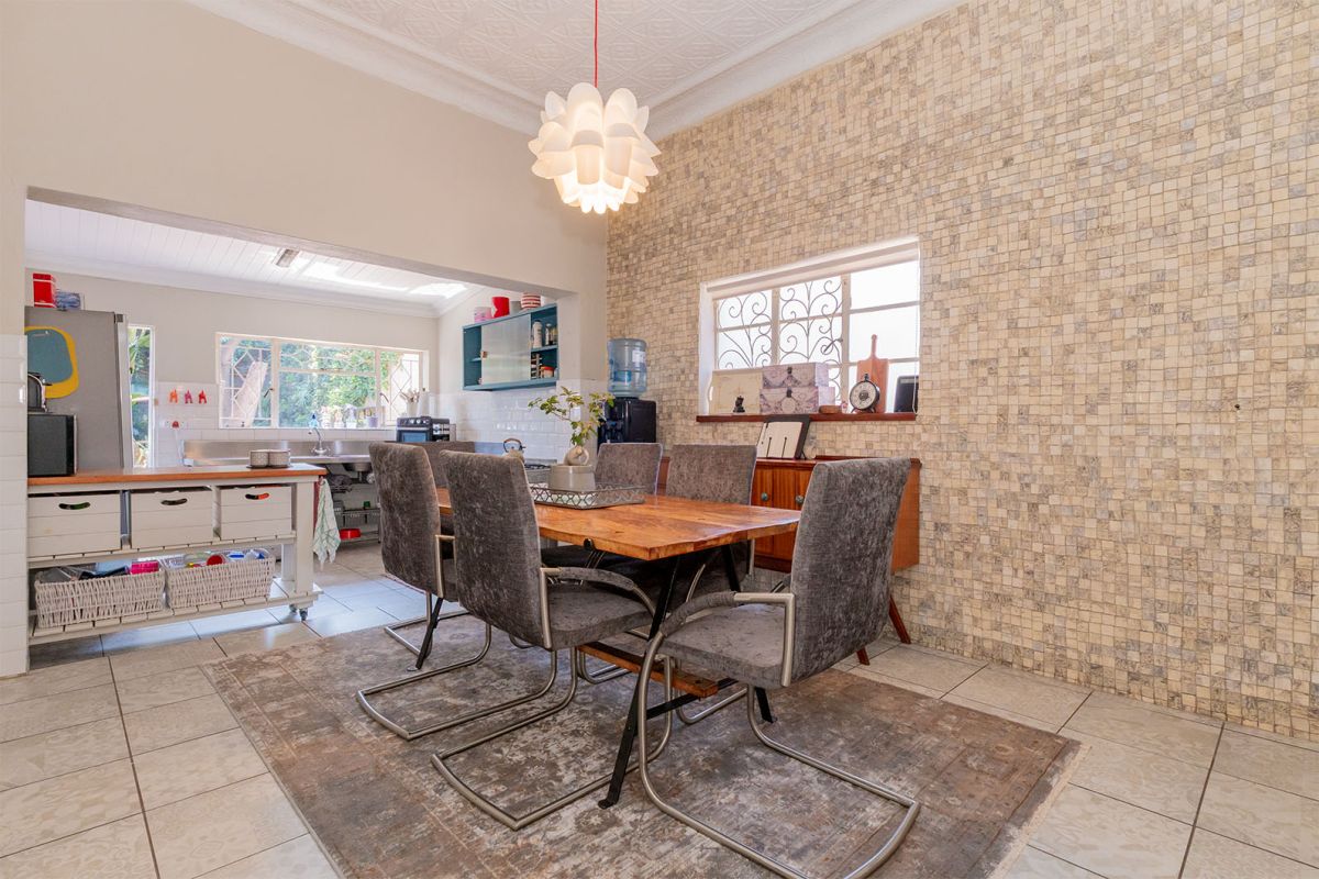 Charming 3 Bedroom Home with Granny Flat and Open-Plan Living - Photo 5