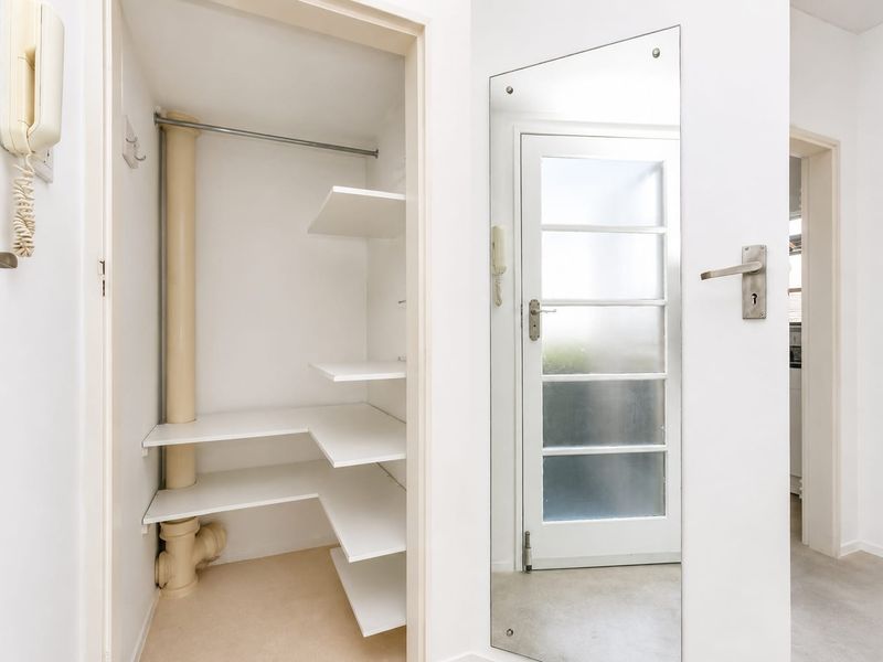1 Bedroom Apartment in Linden - Photo 10