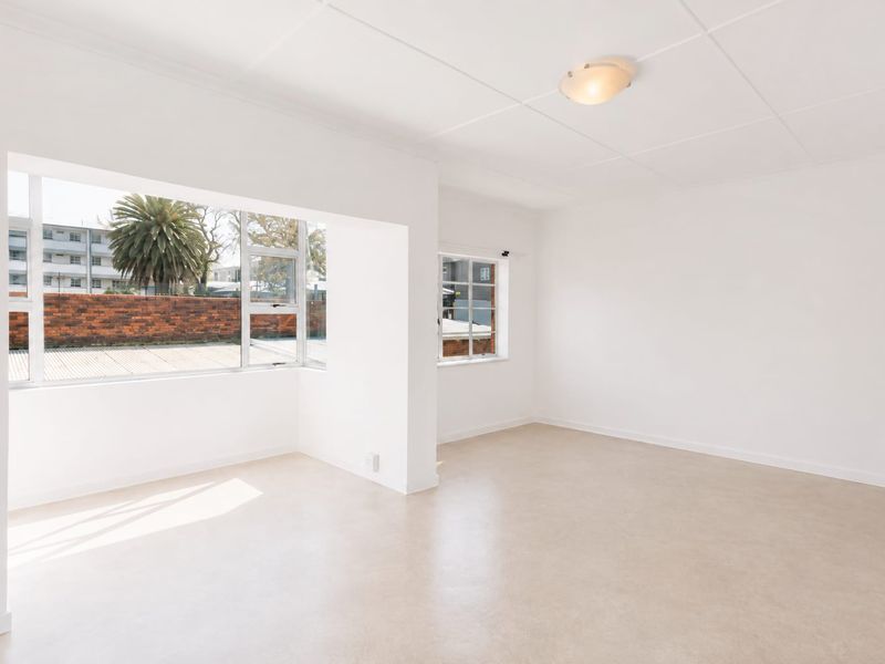 1 Bedroom Apartment in Linden - Photo 4