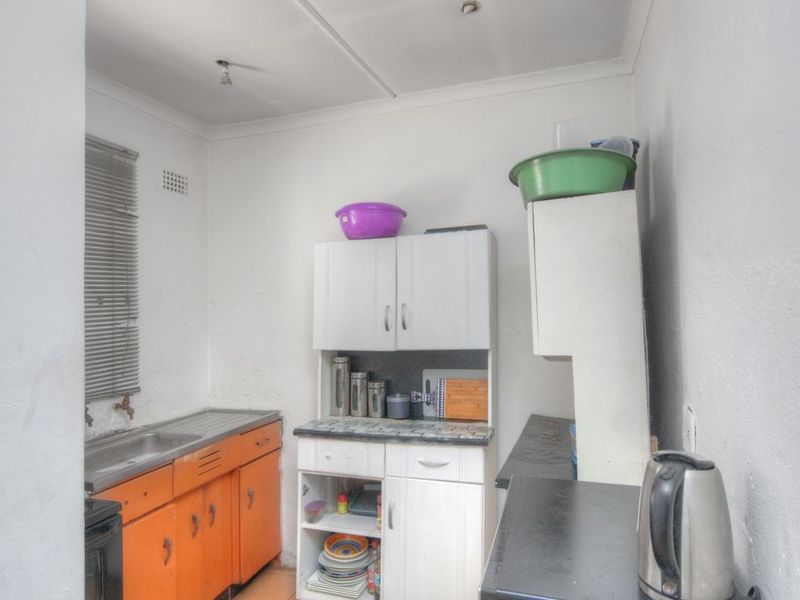 Investment property with potential income in Orlando West - Photo 4