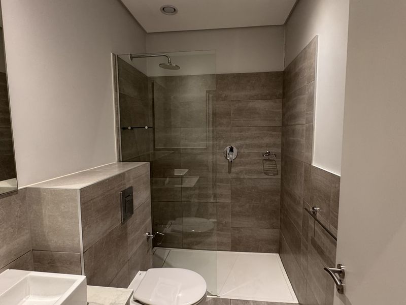 1 bedroom apartment for sale in Harbour Arch - Photo 10