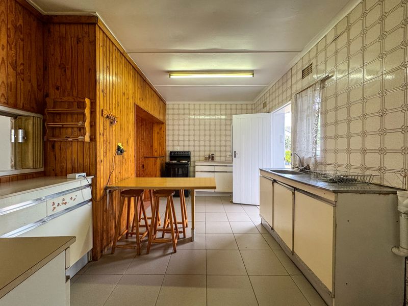 Secure Luxury Home in Croydon, Kempton Park - Photo 3