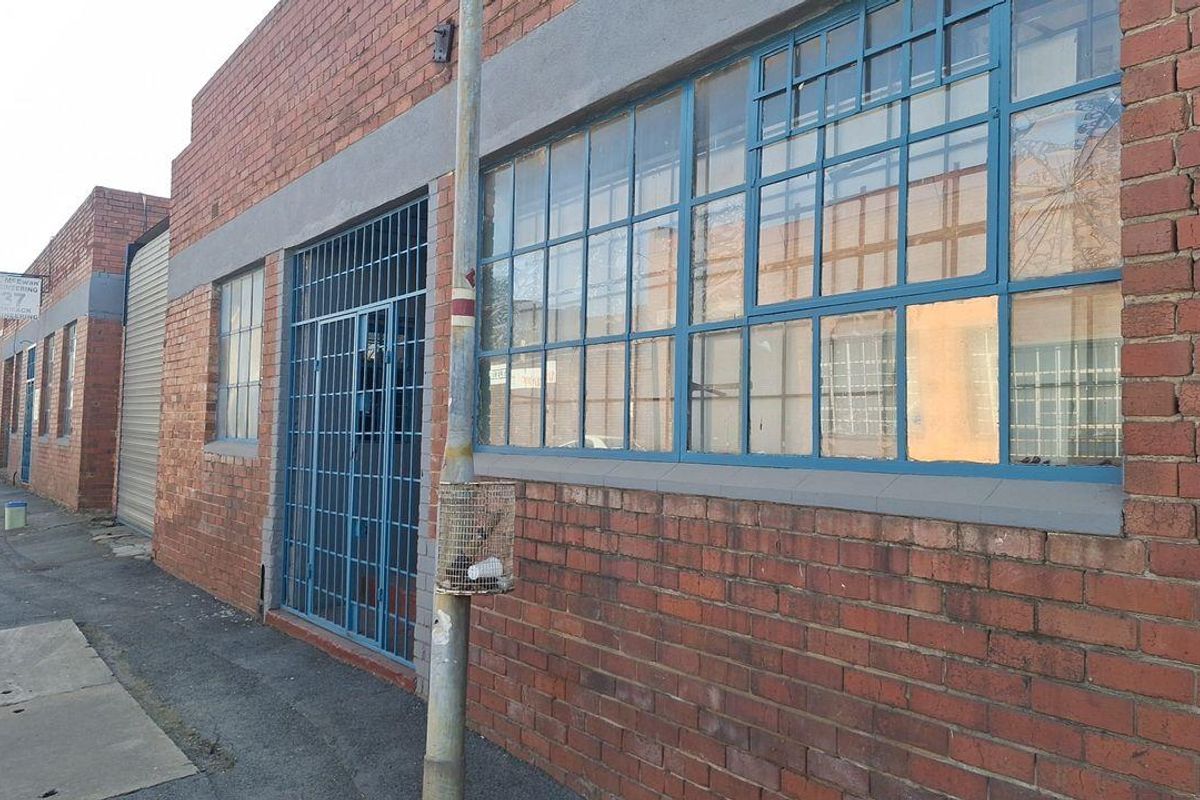 Well-Maintained Commercial Property for Sale â Ideal Investment Opportunity - Photo 3