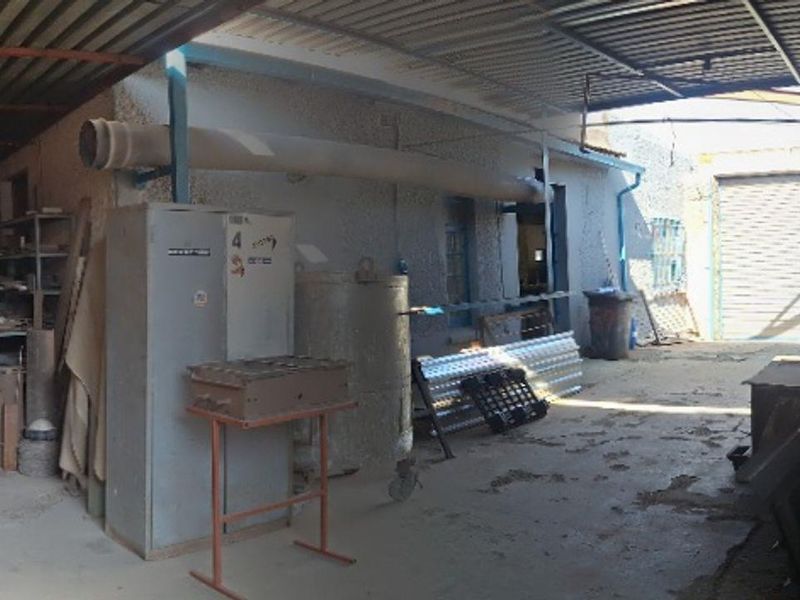 Well-Maintained Commercial Property for Sale â Ideal Investment Opportunity - Photo 9