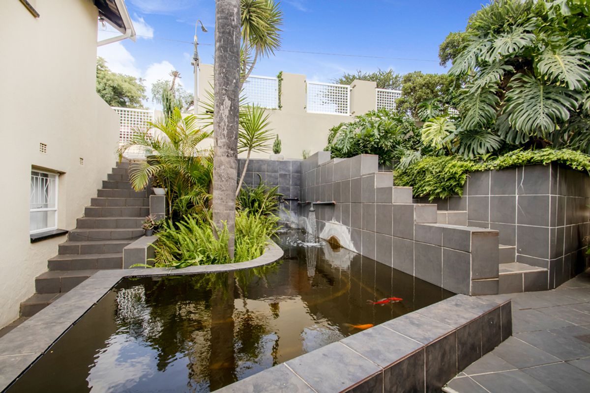 Breathtaking Views & Exceptional Family Living in Roodekrans! - Photo 5