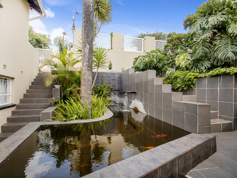 Breathtaking Views & Exceptional Family Living in Roodekrans! - Photo 5