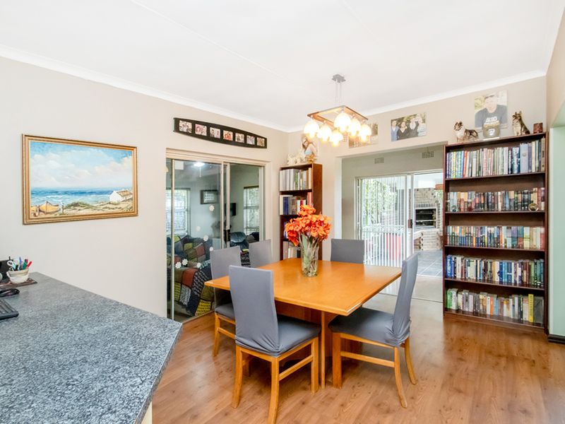 Breathtaking Views & Exceptional Family Living in Roodekrans! - Photo 8