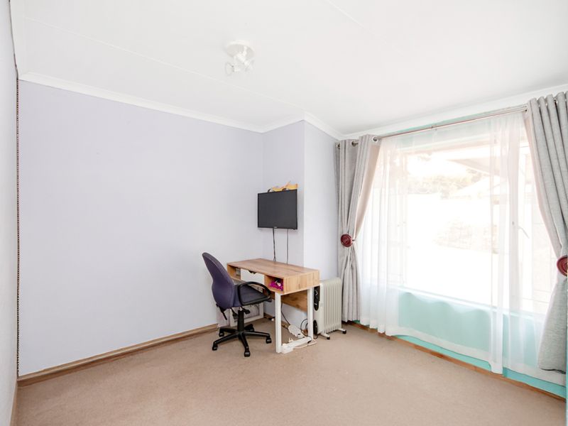 3 bedroom, 2.5 bathroom - Photo 10