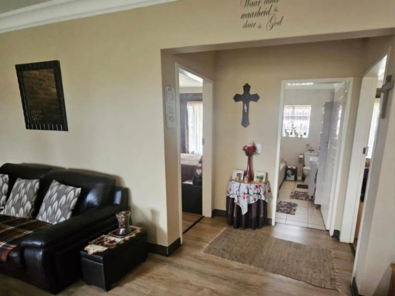 Peaceful Living in Riversdale, Meyerton - Photo 2