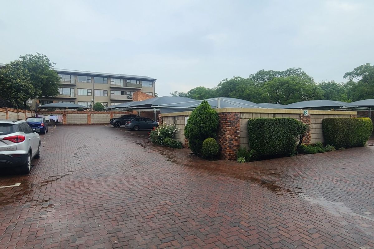 Well Located one bed one bath unit in Edenvale Central - Photo 4