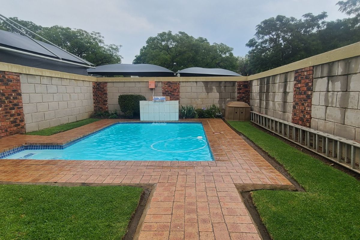 Well Located one bed one bath unit in Edenvale Central - Photo 3