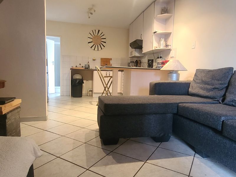Well Located one bed one bath unit in Edenvale Central - Photo 5