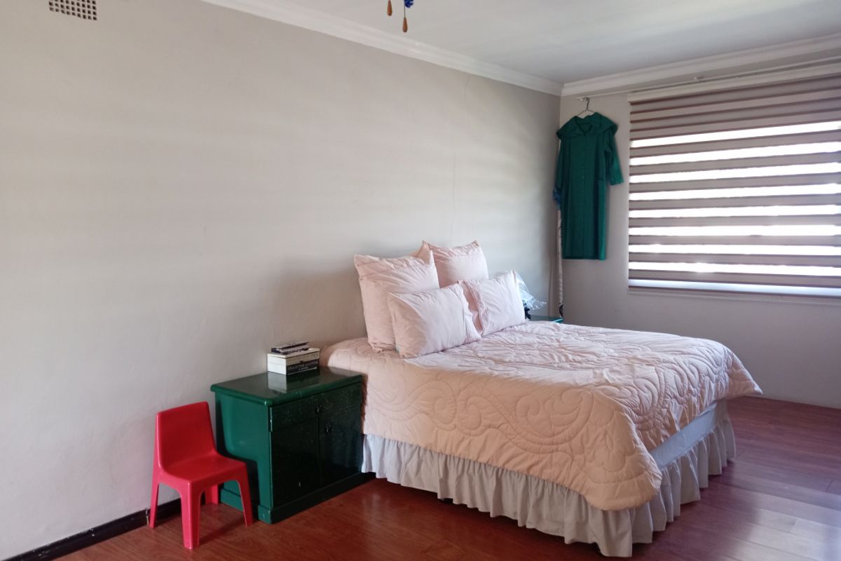 Investment Opportunity in Edenvale  with 2X flats - Photo 5