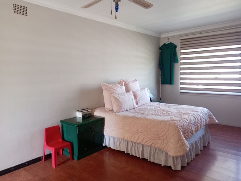 Investment Opportunity in Edenvale  with 2X flats - Photo 5