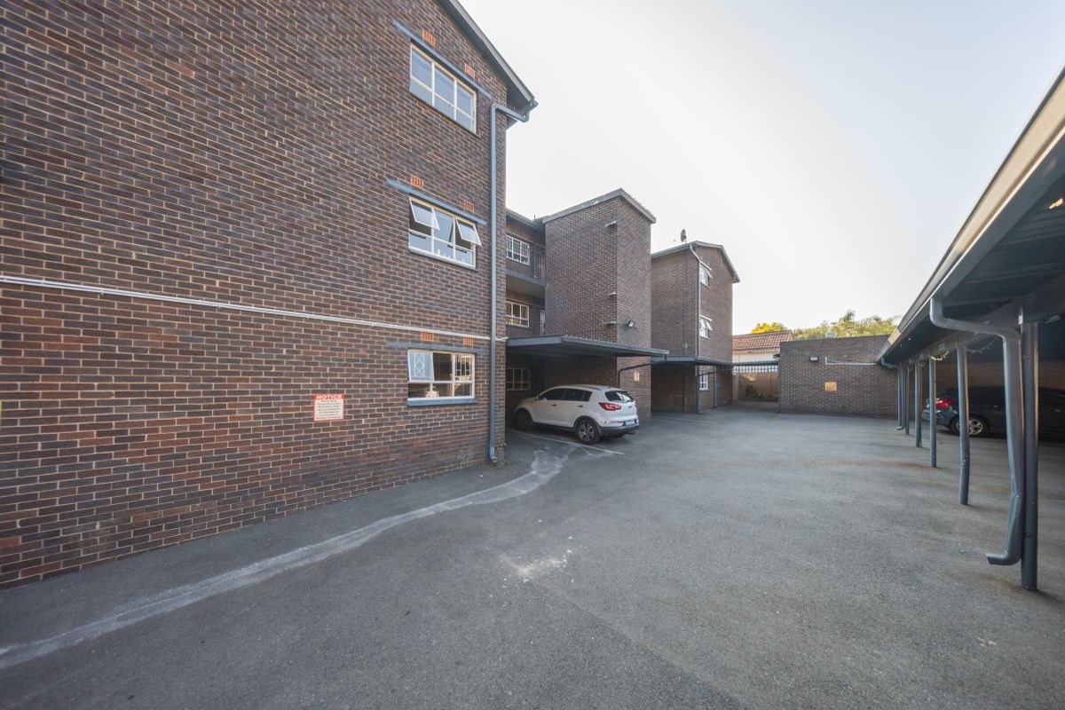 Modern Edenvale Central Gem with a View - Photo 4