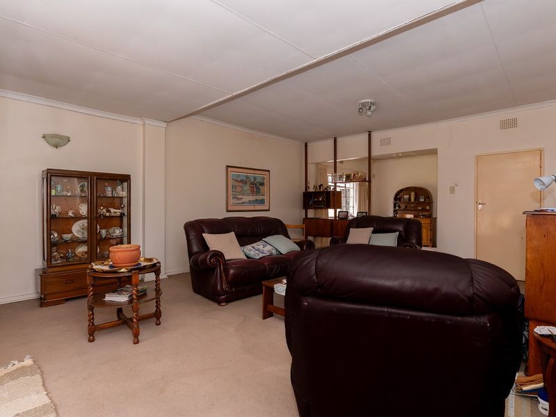 A 4 Bedrooms Family Home In Lombardy East. - Photo 9