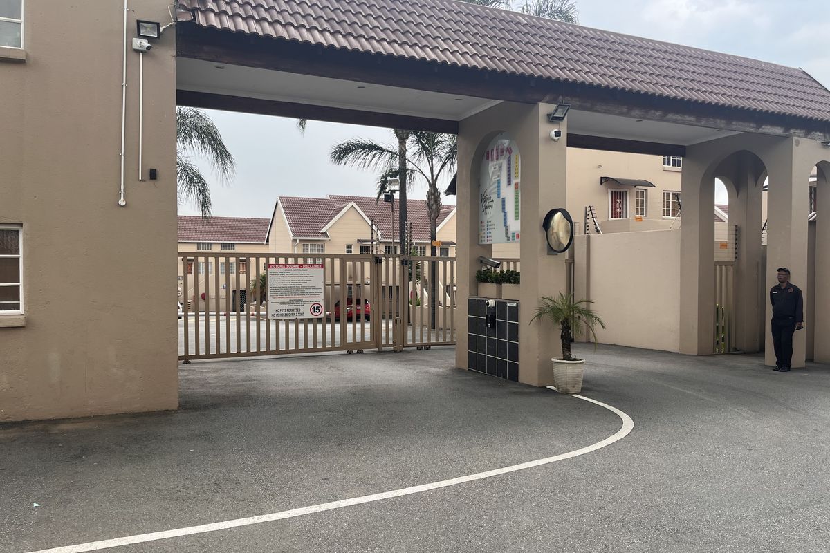 GROUND FLOOR APARTMENT. - Photo 3