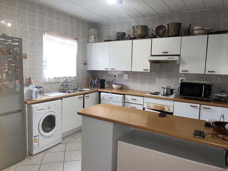 GROUND FLOOR APARTMENT. - Photo 7