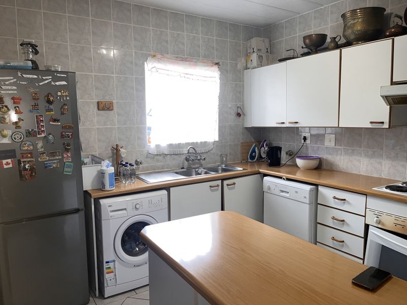 GROUND FLOOR APARTMENT. - Photo 6