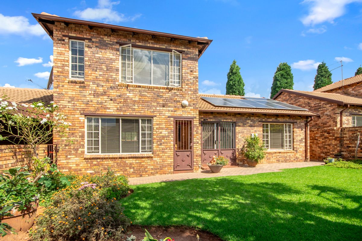 Breath Taking- Modern Living at its Finest - Photo 2