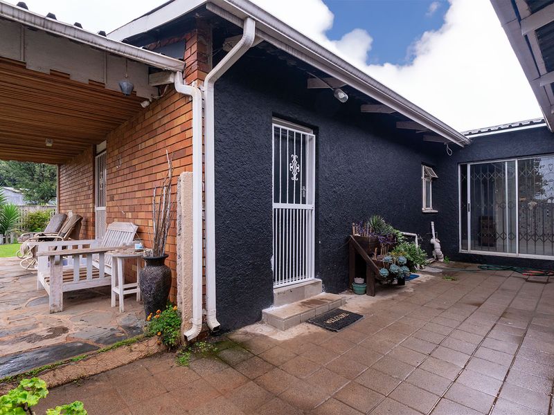 Prime Property in Klopper Park - Photo 8