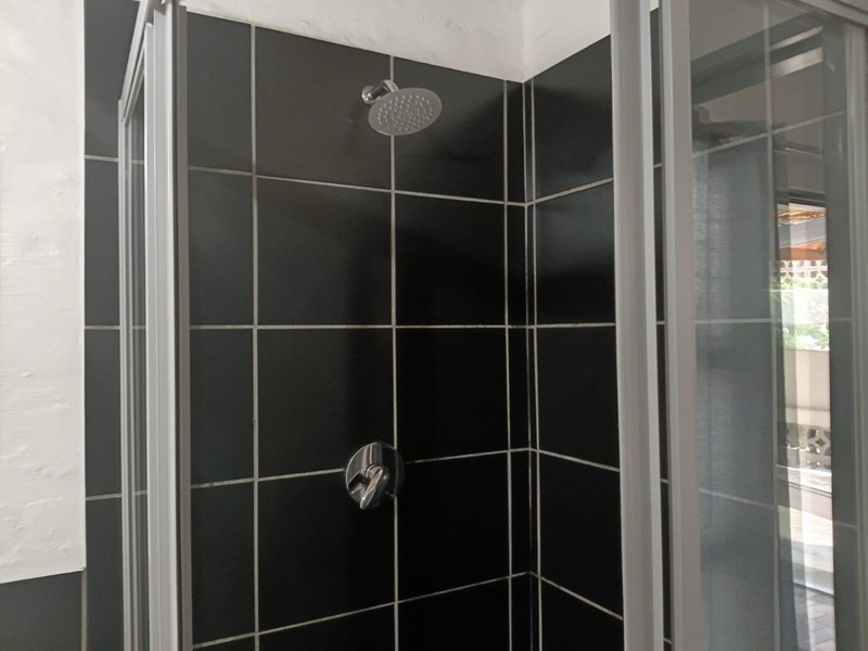 Stylish Urban Living Modern Studio Apartment In The Heart Of Maboneng - Photo 6