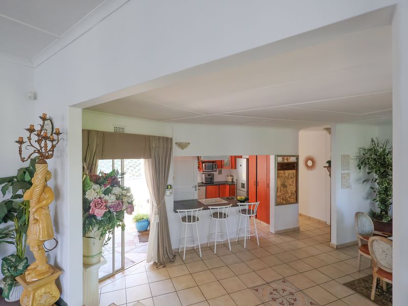 Spacious Four Bedroom Home with business potential - Photo 9