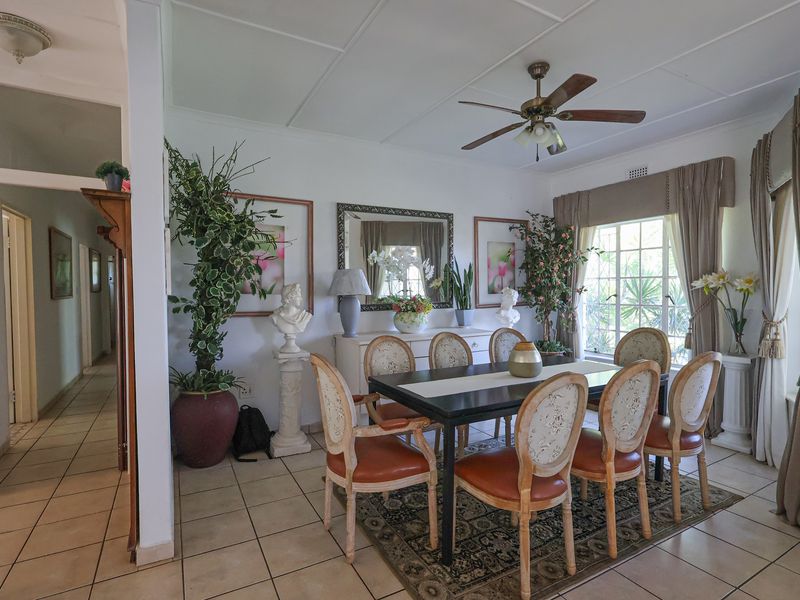 Spacious Four Bedroom Home with business potential - Photo 10