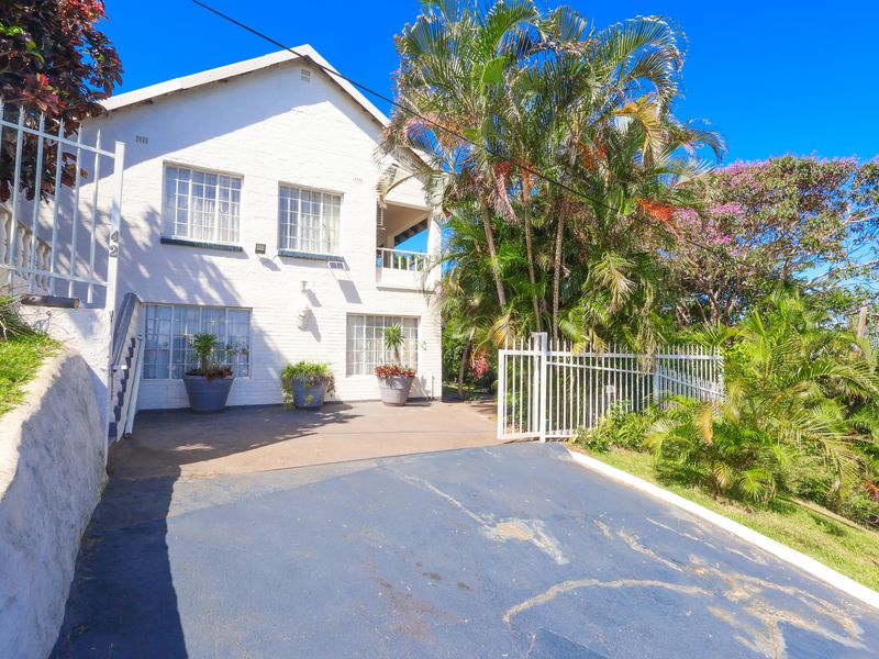 Spacious Four Bedroom Home with business potential - Photo 2