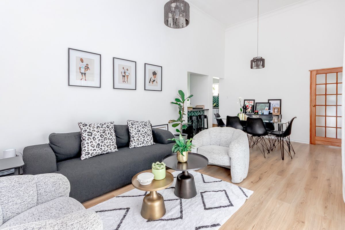 Modern, Move-In Ready Home in the Heart of Radiokop! - Photo 2