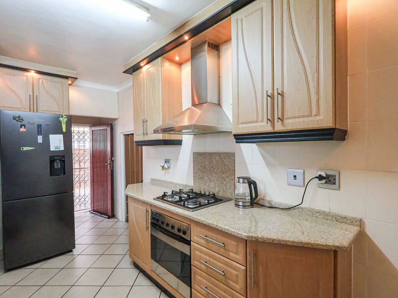 Enquire before this home is sold! - Photo 5