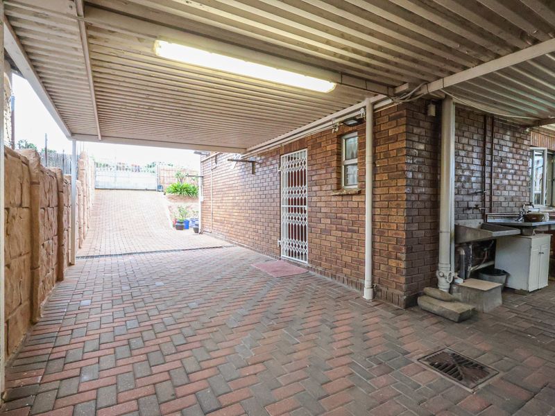 Enquire before this home is sold! - Photo 4