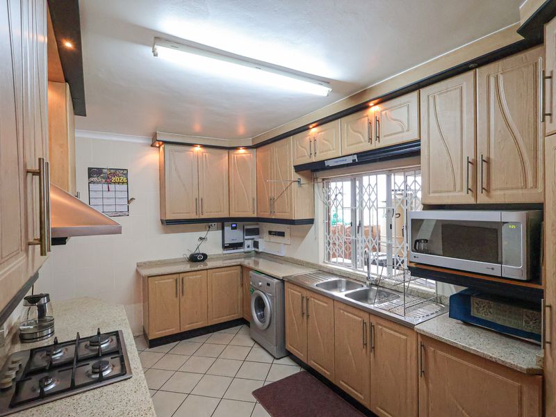 Enquire before this home is sold! - Photo 7