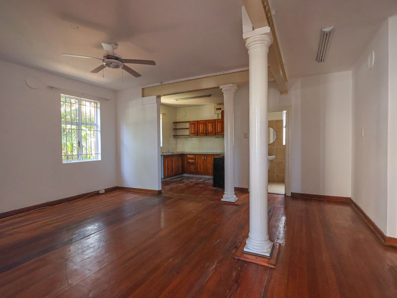 Secure Two Bedroom Apartment - Photo 5