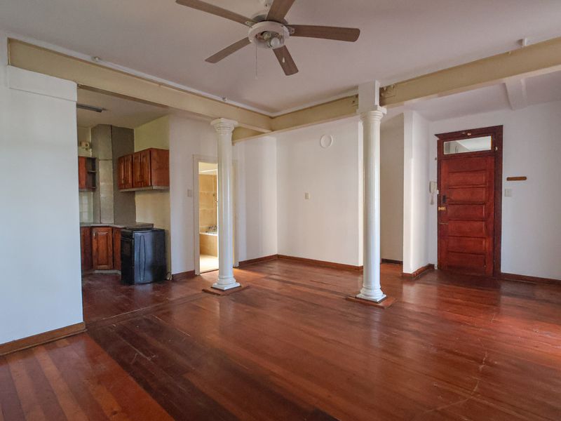 Secure Two Bedroom Apartment - Photo 6