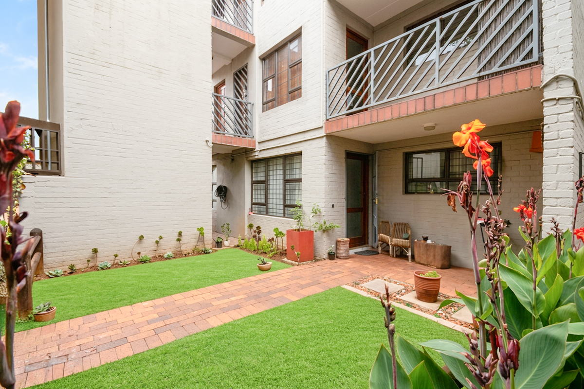 1 Bedroom Apartment in Auckland Park - Photo 2