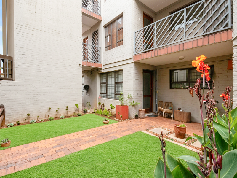 1 Bedroom Apartment in Auckland Park - Photo 3