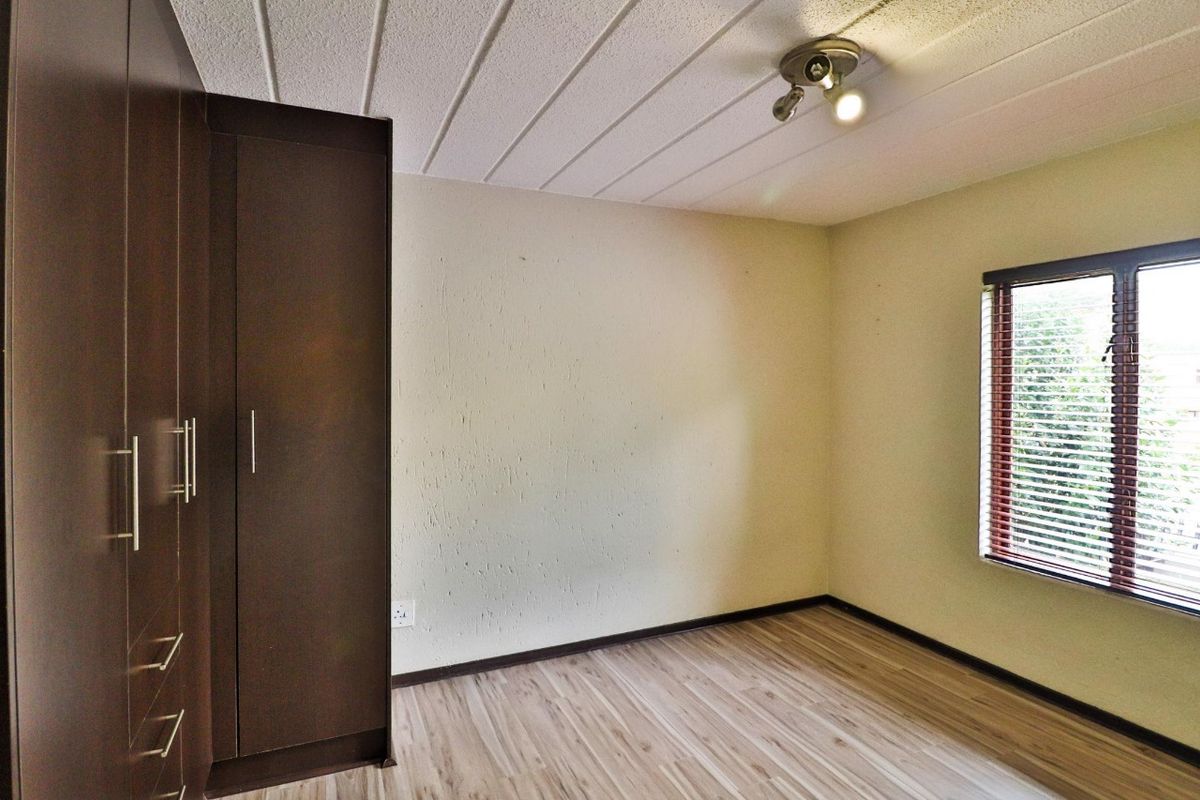 2 bedrom unit in Ashford Glenvista - Photo 3