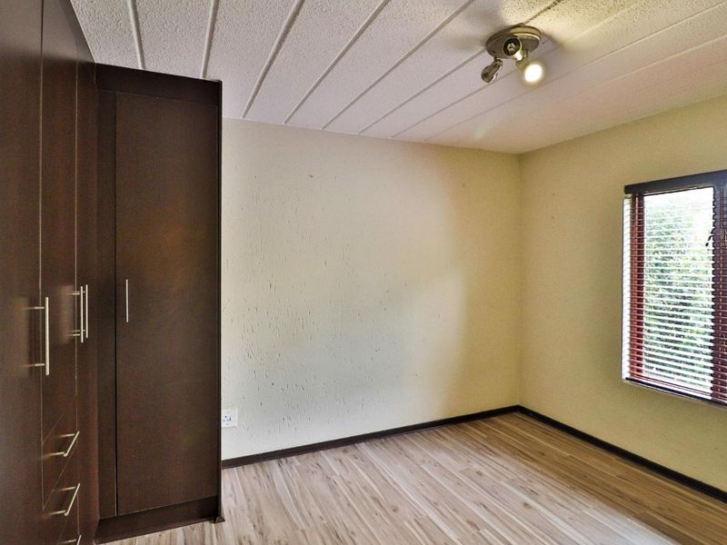 2 bedrom unit in Ashford Glenvista - Photo 3